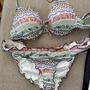 Victoria’s Secret Ruffle Scrunched Bottom and Halter Bikini Top Geo Stripe